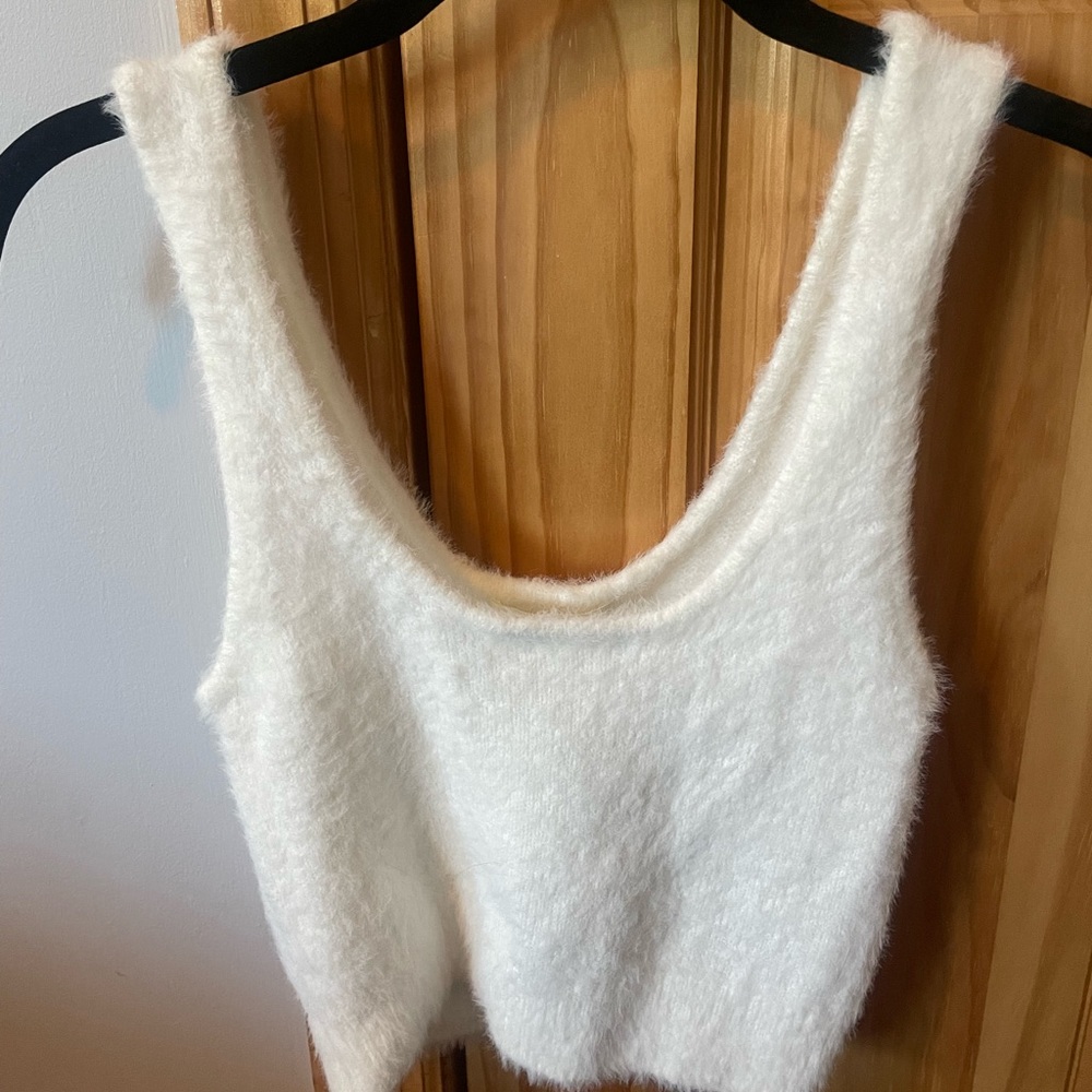 H&M Cropped Fluffy Tank Top